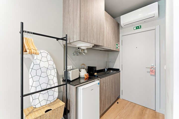 Room 14 of 32