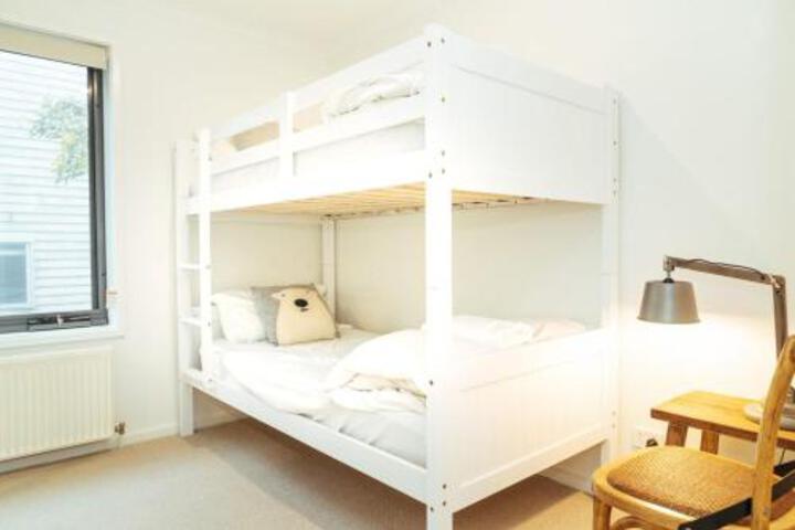 Room 15 of 21