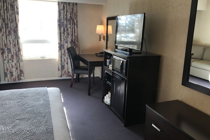 Room 15 of 62