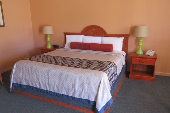 Room 19 of 87