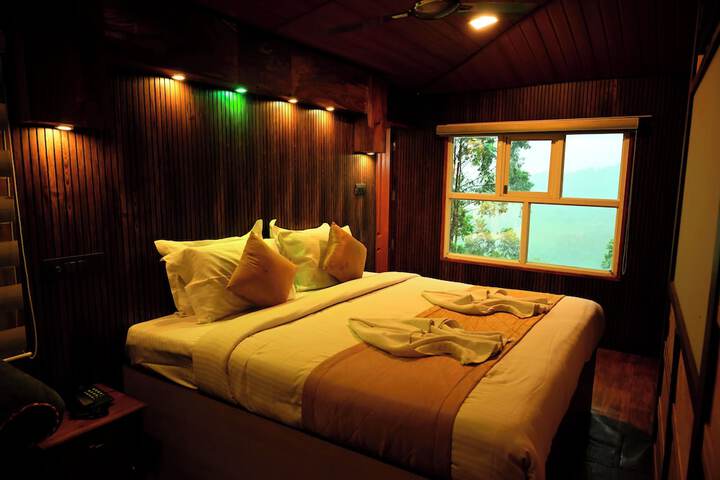 Room 20 of 96