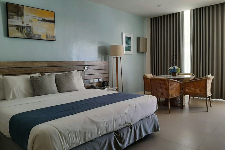 Room 4 of 26