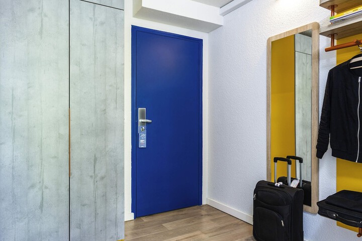 Room 15 of 47