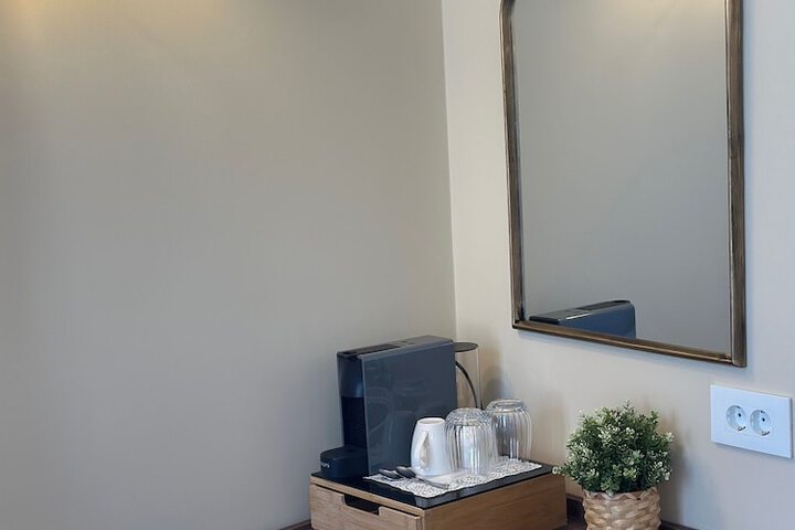 Room 19 of 115