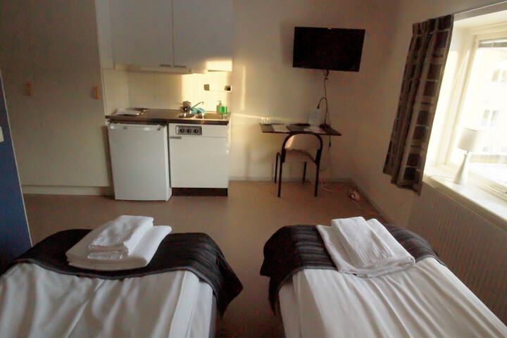 Room 6 of 44