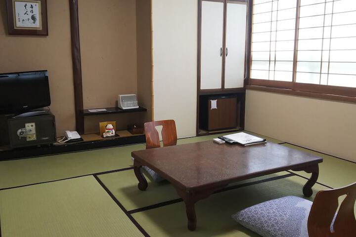 Room 14 of 79