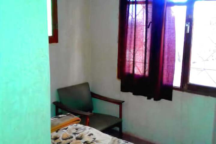 Room 2 of 51