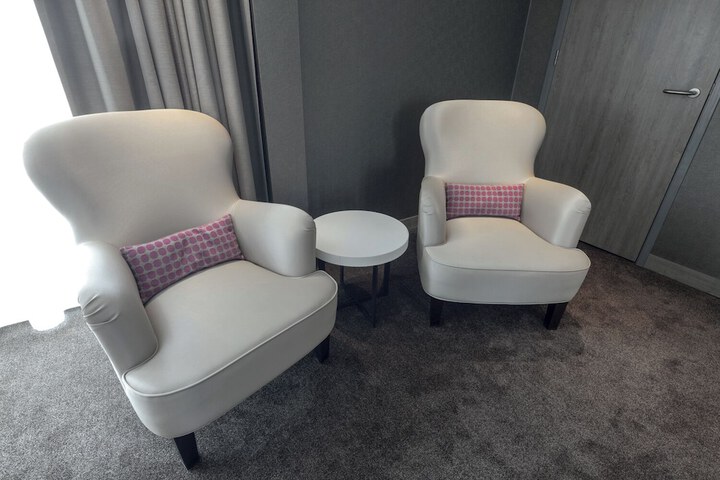 Room 42 of 112