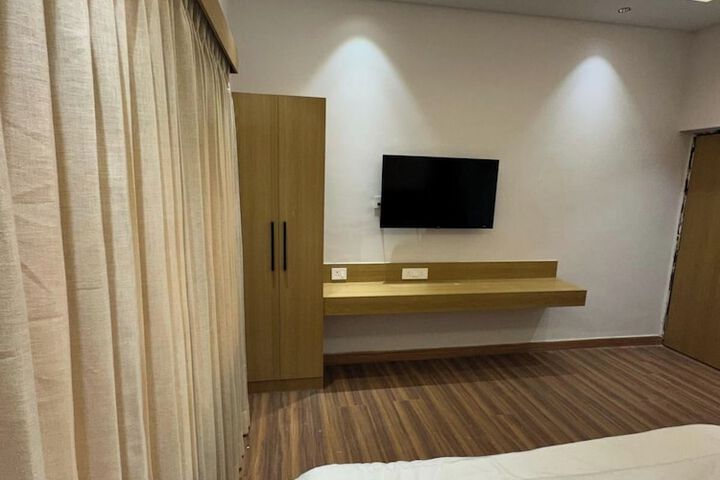 Room 15 of 47