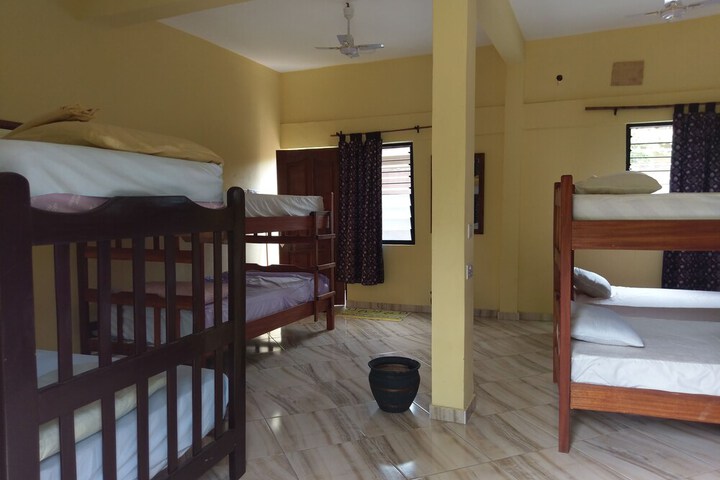 Room 4 of 49