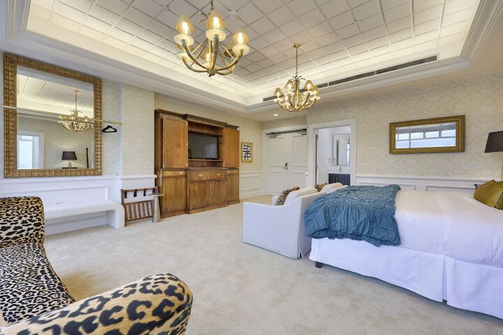 Room 14 of 81
