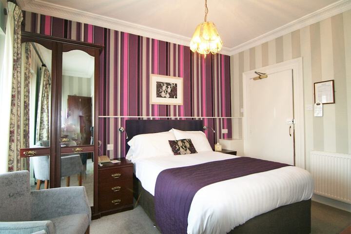 Room 13 of 72