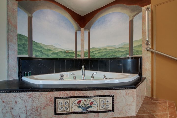 Deep soaking bathtub