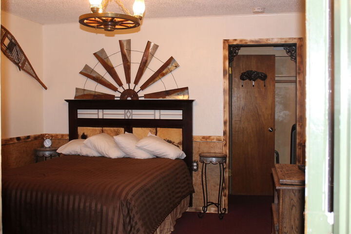 Room 5 of 94