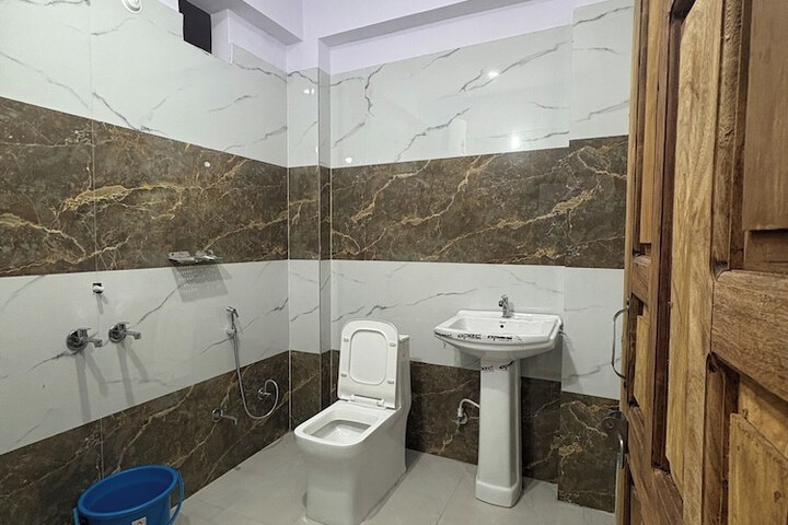 Room 15 of 26