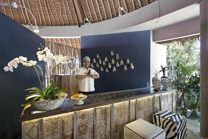 Concierge desk