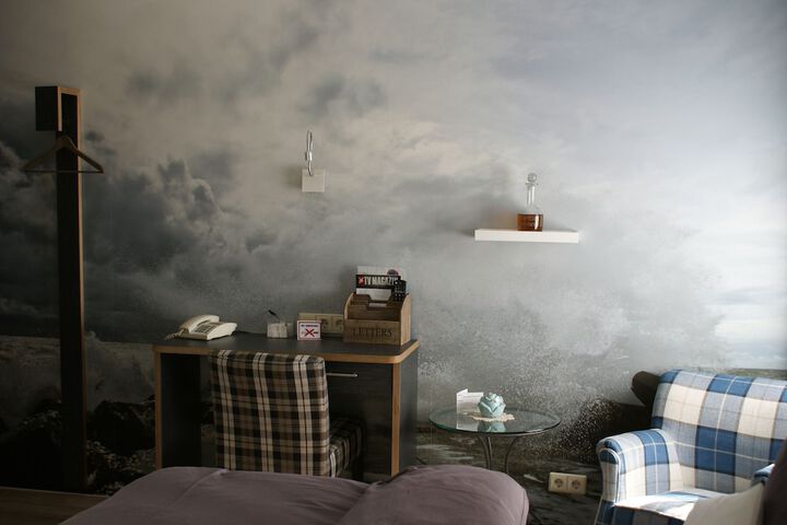 Room 16 of 51