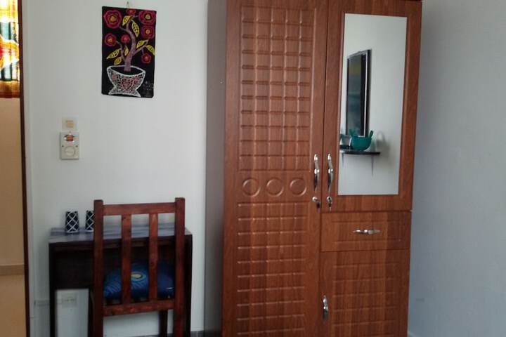 Room 34 of 42