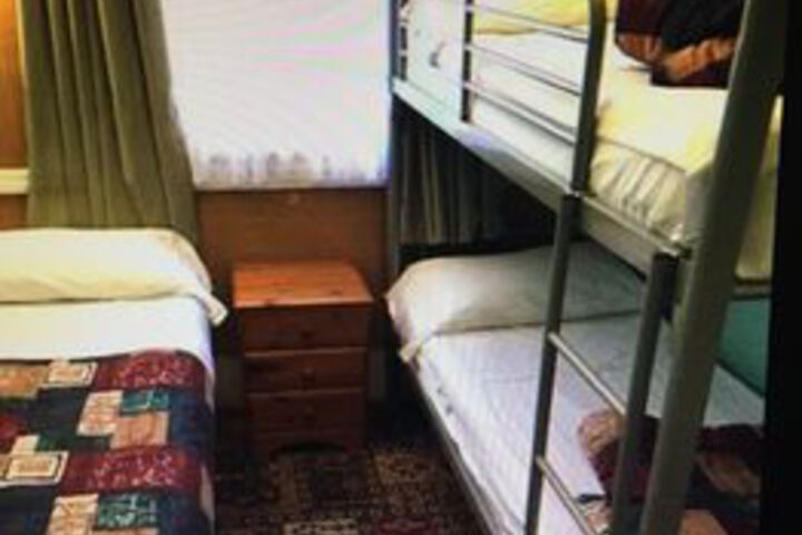 Room 25 of 42