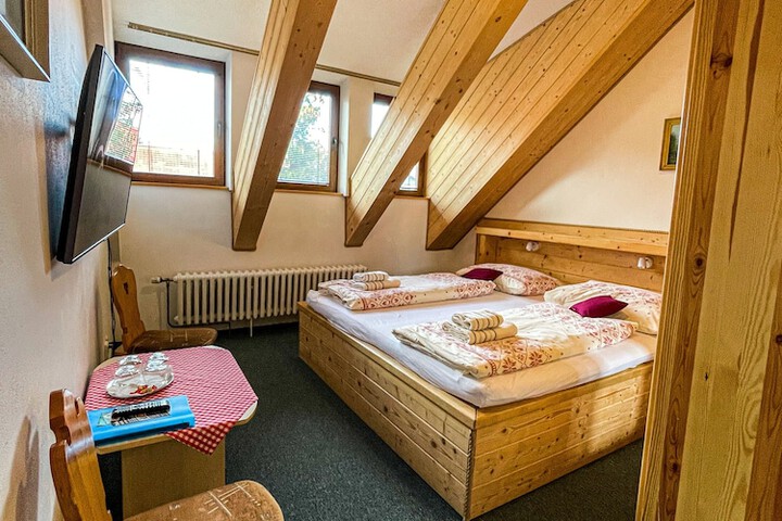 Room 7 of 51