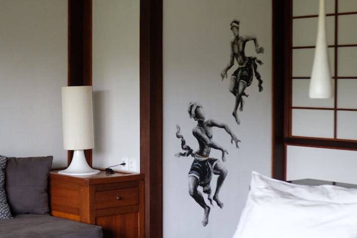 Room 12 of 62