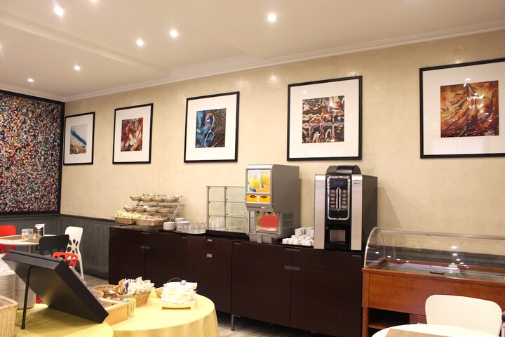 Breakfast/Coffee Service 36 of 41