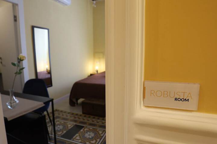Room 7 of 50