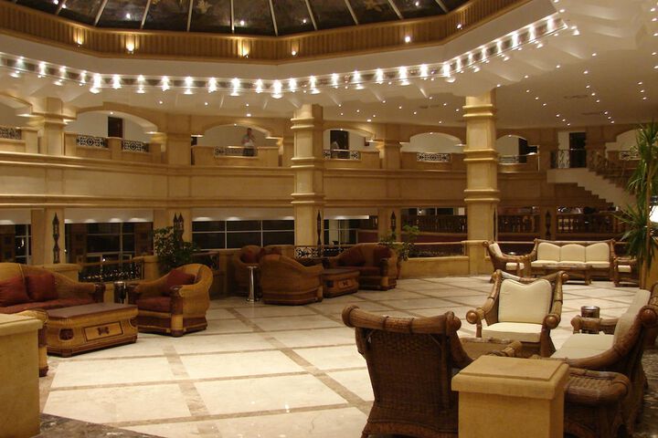 Hotel Interior 4 of 90