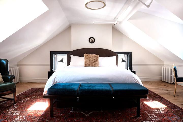 Room 25 of 124