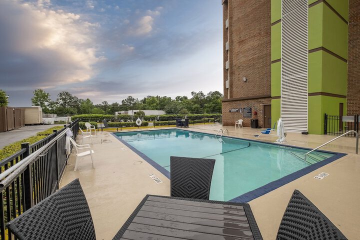 Pool 29 of 42
