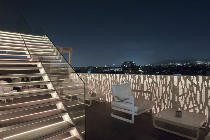 Sundeck 50 of 53