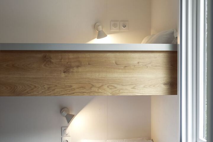 Room 9 of 101
