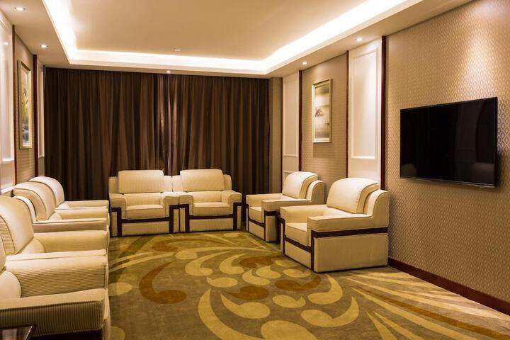 Room 25 of 52