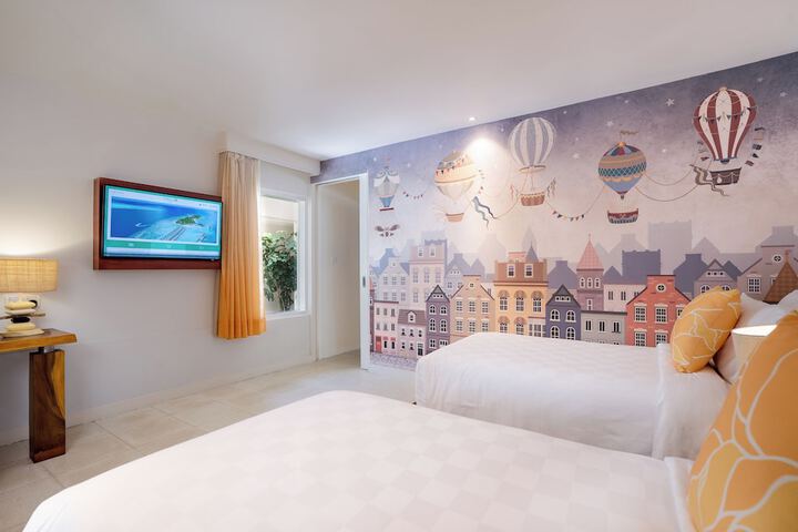 Room 28 of 151