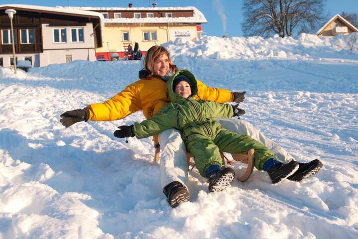 Snow and ski sports