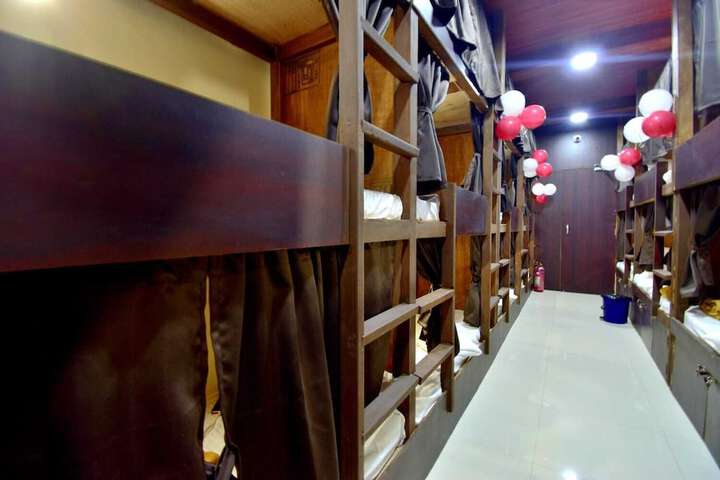 Room 13 of 20