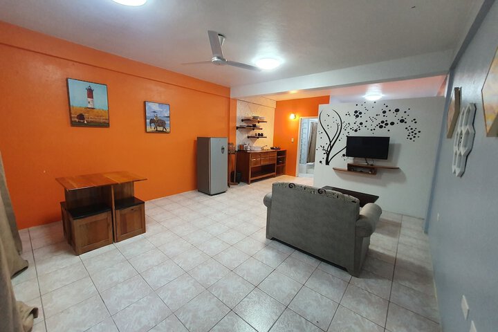 Room 6 of 124