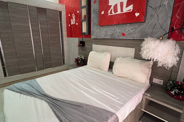 Room 7 of 24
