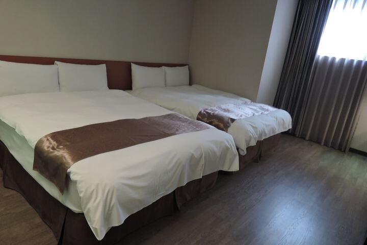 Room 14 of 46