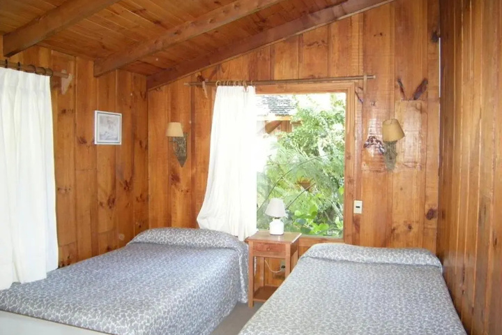 Room 4 of 19