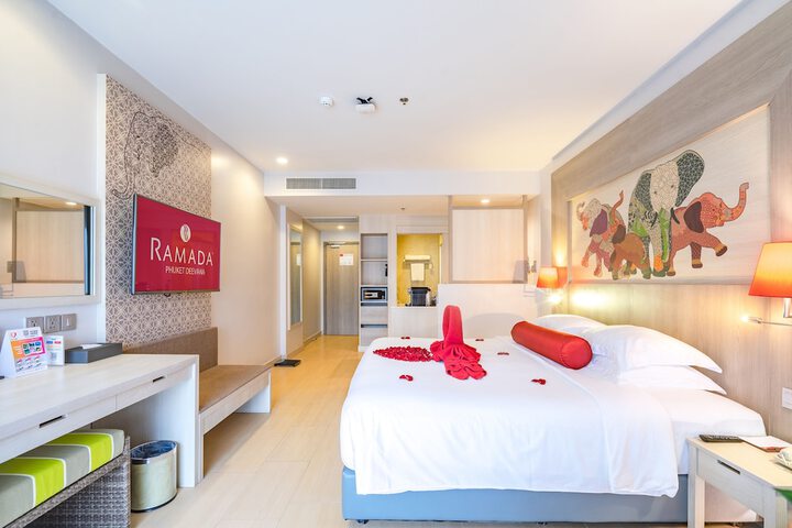 Room 49 of 220