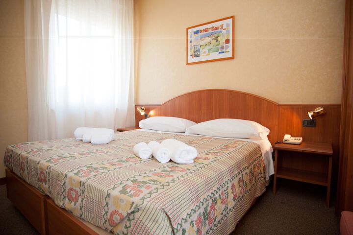 Room 13 of 46