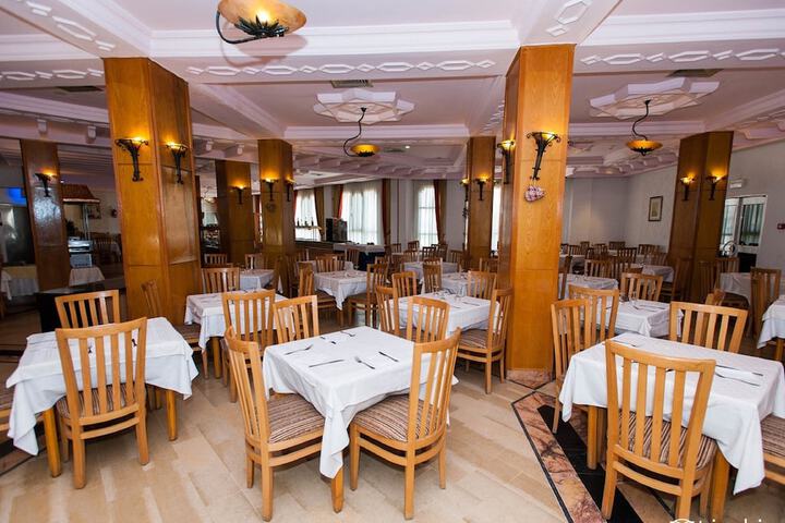 Dining Photos