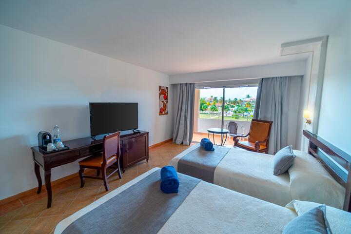 Room 3 of 15