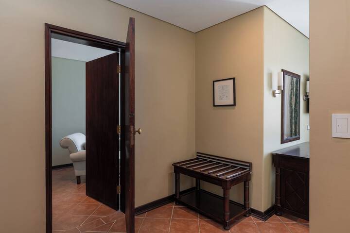 Room 26 of 161