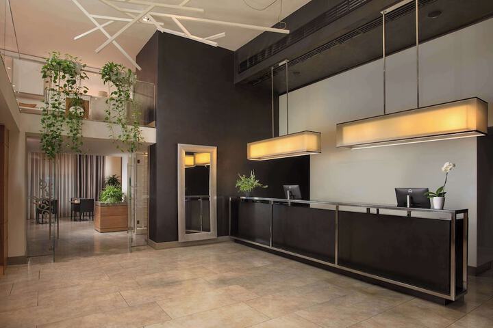 Guest Lobby