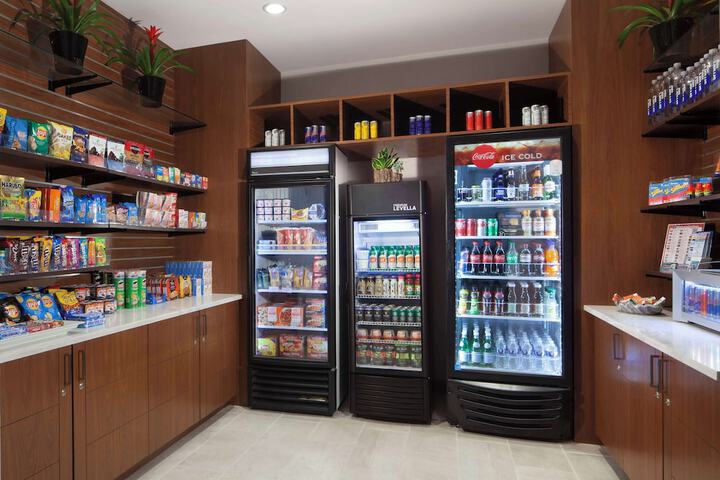 Snack bar