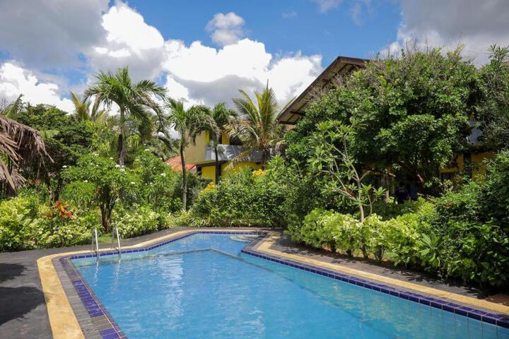 Solomon Beach Hotel