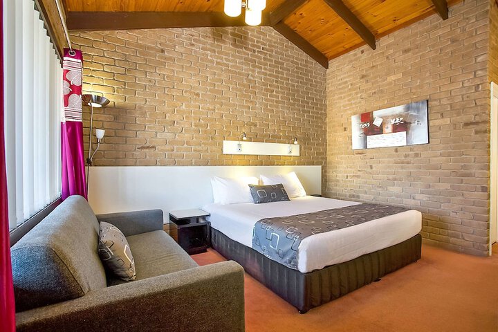 Room 10 of 70