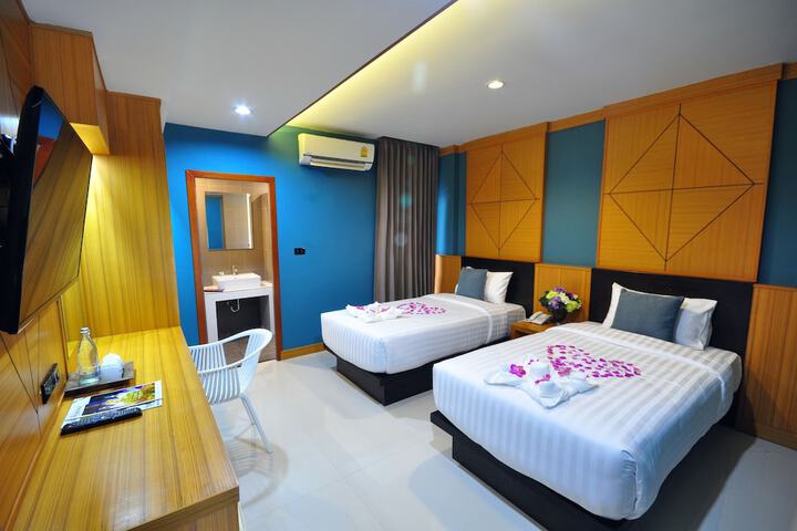 Room 17 of 43